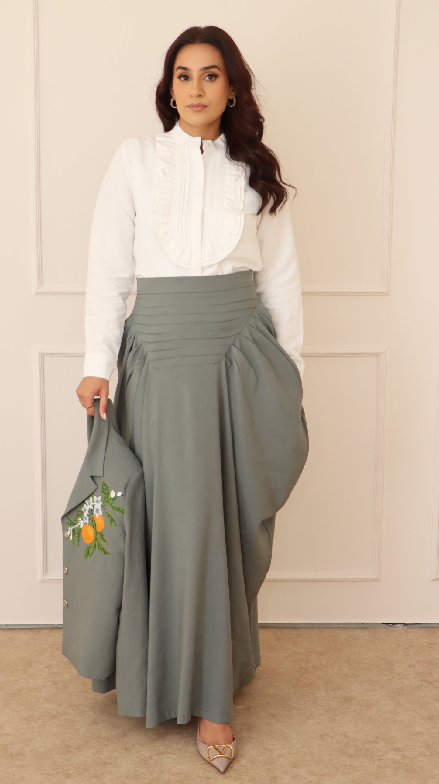 The Vintage Pleated Skirt